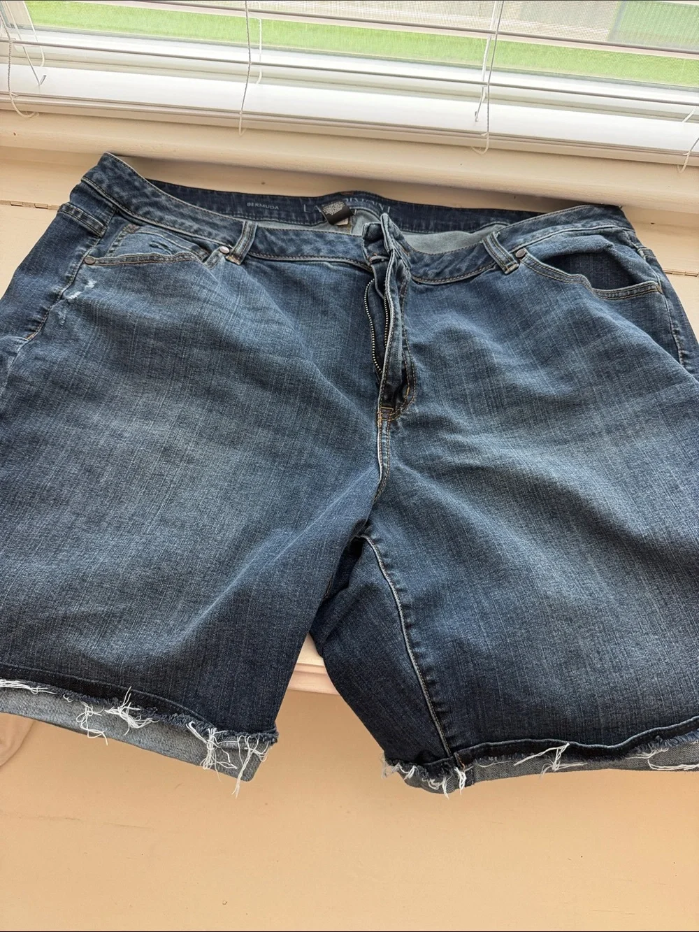 Lane Bryant Bermuda shorts Classic Dark Blue